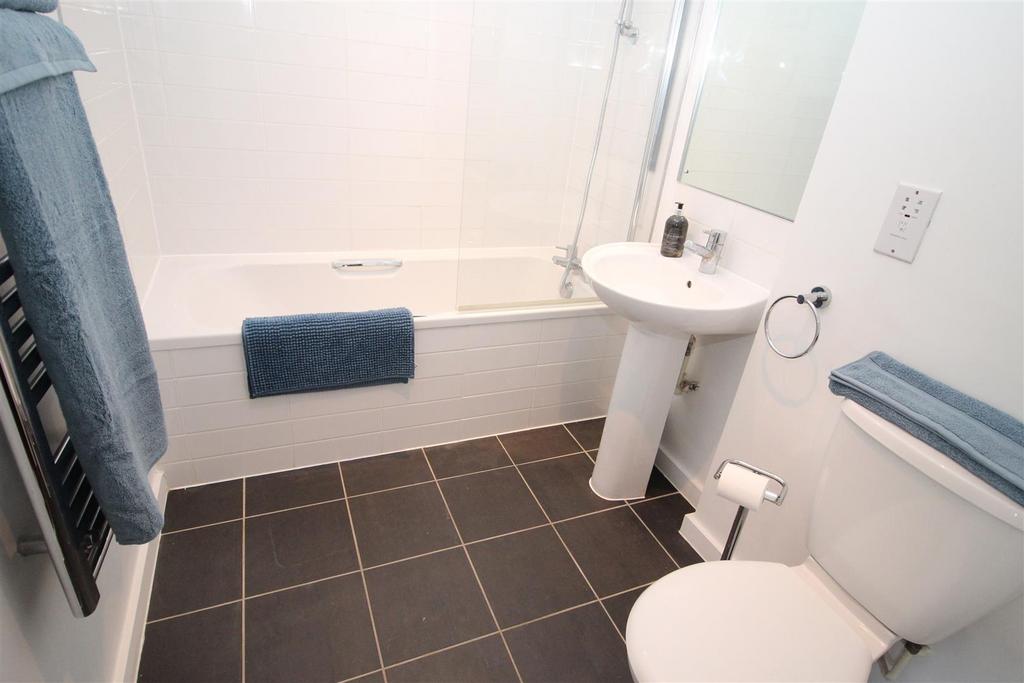 Bathroom.JPG