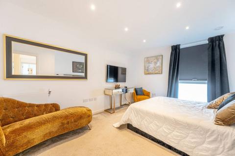 undefined, Ealing Road, Alperton, WEMBLEY, HA0