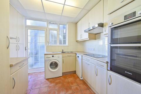 4 bedroom flat for sale, Wimbledon Close, Wimbledon Village, London, SW20