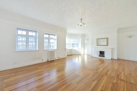 4 bedroom flat for sale, Wimbledon Close, Wimbledon Village, London, SW20