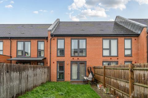3 bedroom terraced house for sale, Addison Road, Reading, Berkshire