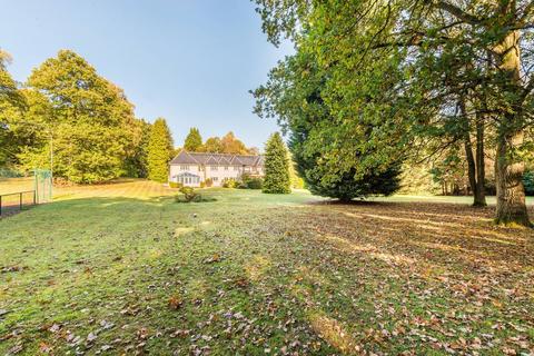 5 bedroom detached house to rent, Wentworth Drive, Virginia Water, GU25