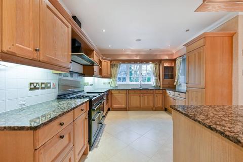 undefined, Wentworth Drive, Virginia Water, GU25