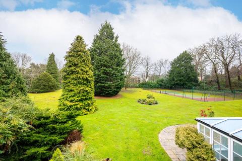 5 bedroom detached house to rent, Wentworth Drive, Virginia Water, GU25