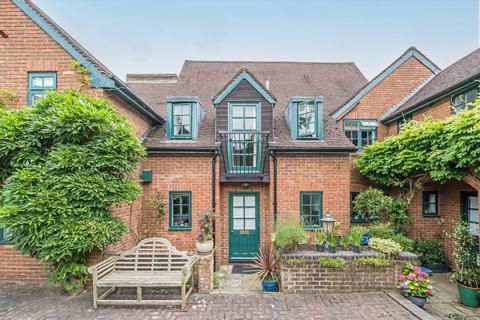undefined, Beverley Lane, Kingston Upon Thames KT2