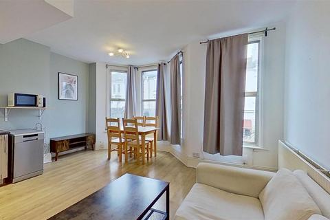1 bedroom flat to rent, Battersea Rise, London