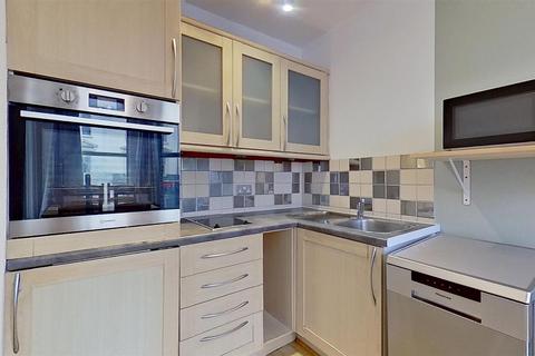 1 bedroom flat to rent, Battersea Rise, London
