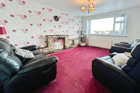 undefined, Oakdale Drive, Bradford BD10