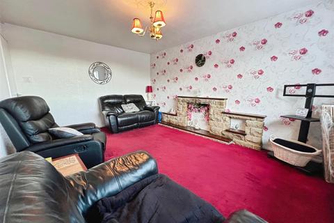undefined, Oakdale Drive, Bradford BD10