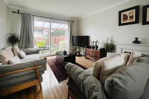 undefined, Cleveland Gardens, Worcester Park