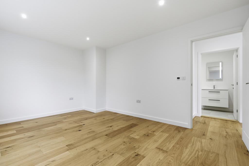 2 Blackheath Road 18