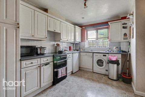 3 bedroom semi-detached house for sale, Alex Hughes Close, Snodland