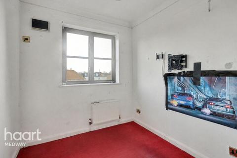 Alex Hughes Close, Snodland