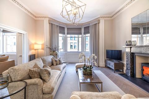 3 bedroom apartment to rent, Lynedoch Place, Park, Glasgow