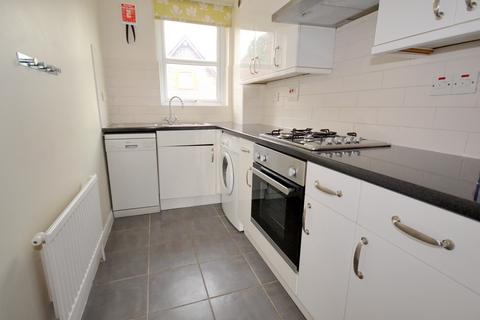 2 bedroom flat to rent, 63c Westminster Court, Sydenham Road, Guildford, GU1