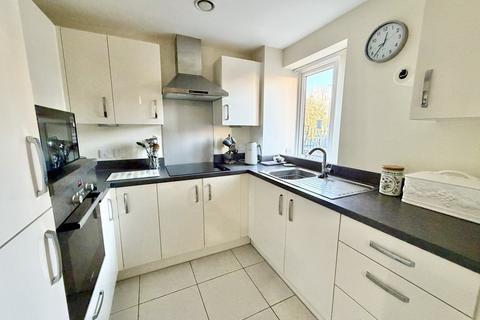1 bedroom apartment for sale, Macaulay Road, Broadstone