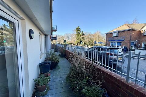 1 bedroom apartment for sale, Macaulay Road, Broadstone