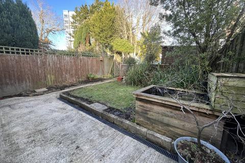 1 bedroom ground floor flat for sale, Sterte Esplanade, Poole