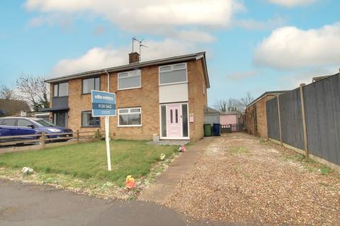 3 bedroom semi-detached house for sale, Fishermans Drive, March