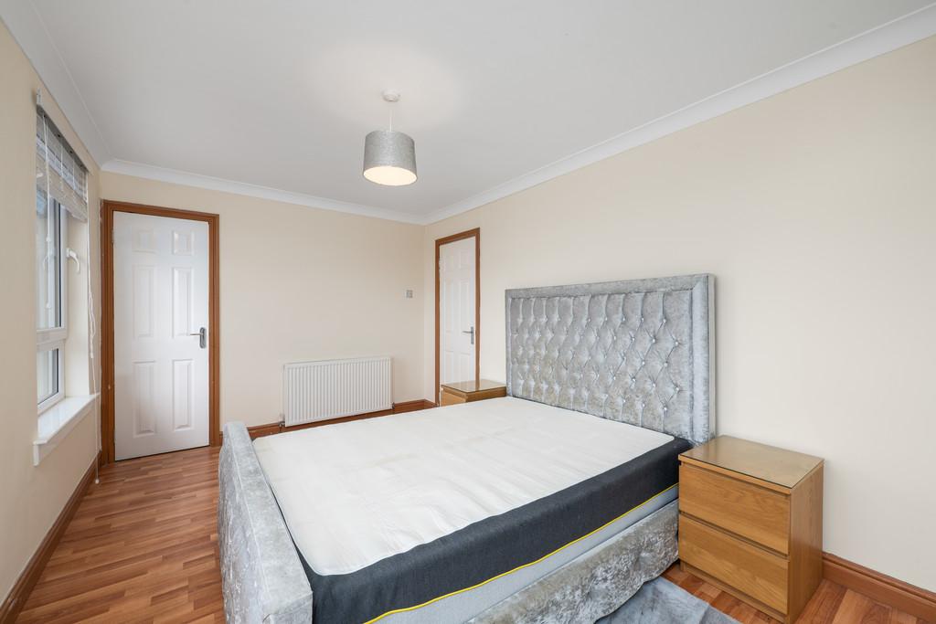 157 Riddochhill Road 17