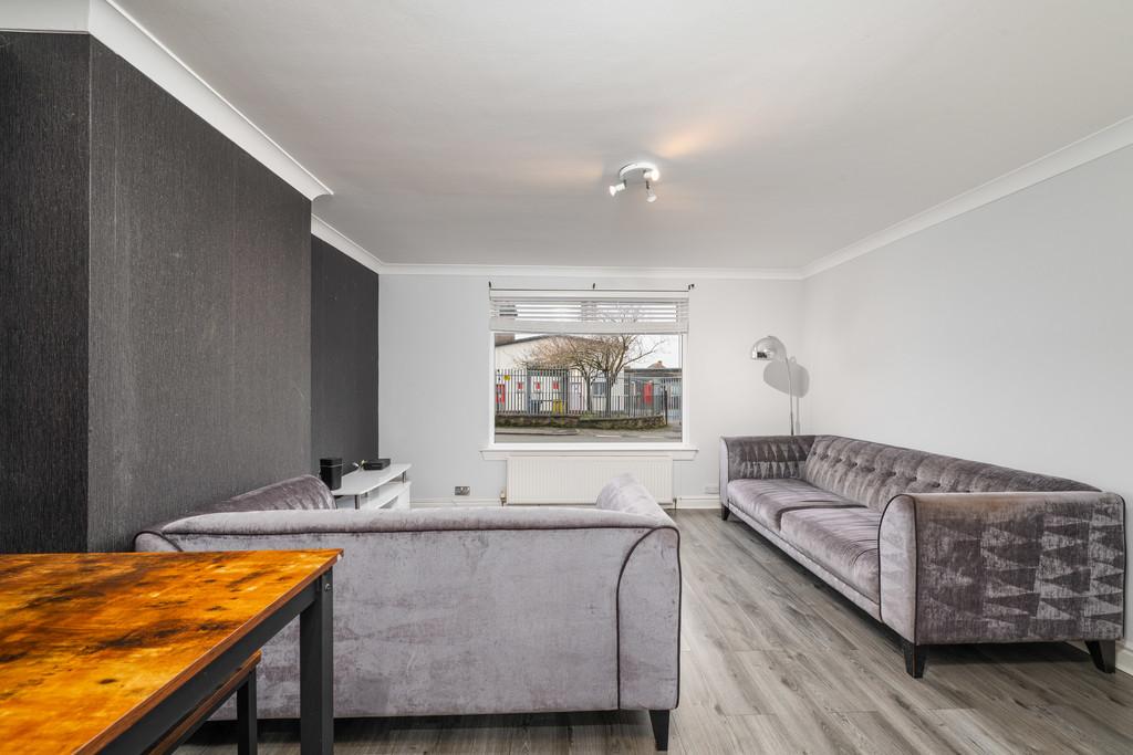 157 Riddochhill Road 06