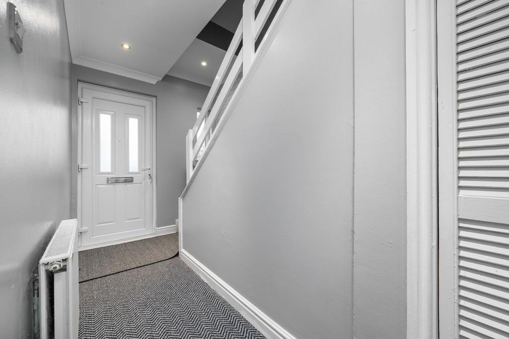 157 Riddochhill Road 03