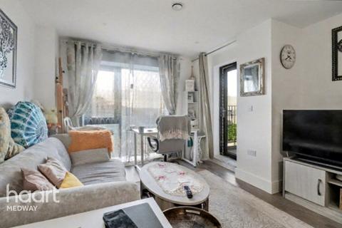 undefined, Whiffens Avenue, Chatham