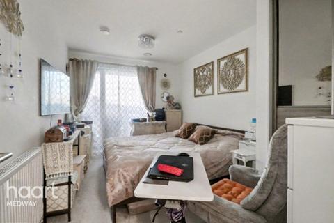 undefined, Whiffens Avenue, Chatham