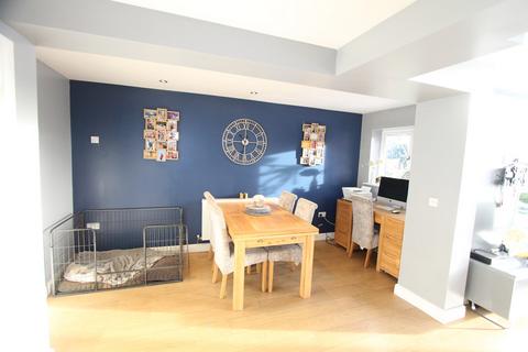 3 bedroom semi-detached house for sale, Ruabon, Wrexham