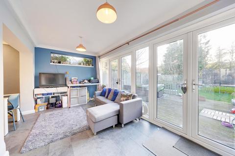 4 bedroom semi-detached house for sale, Charterhouse Road, Orpington