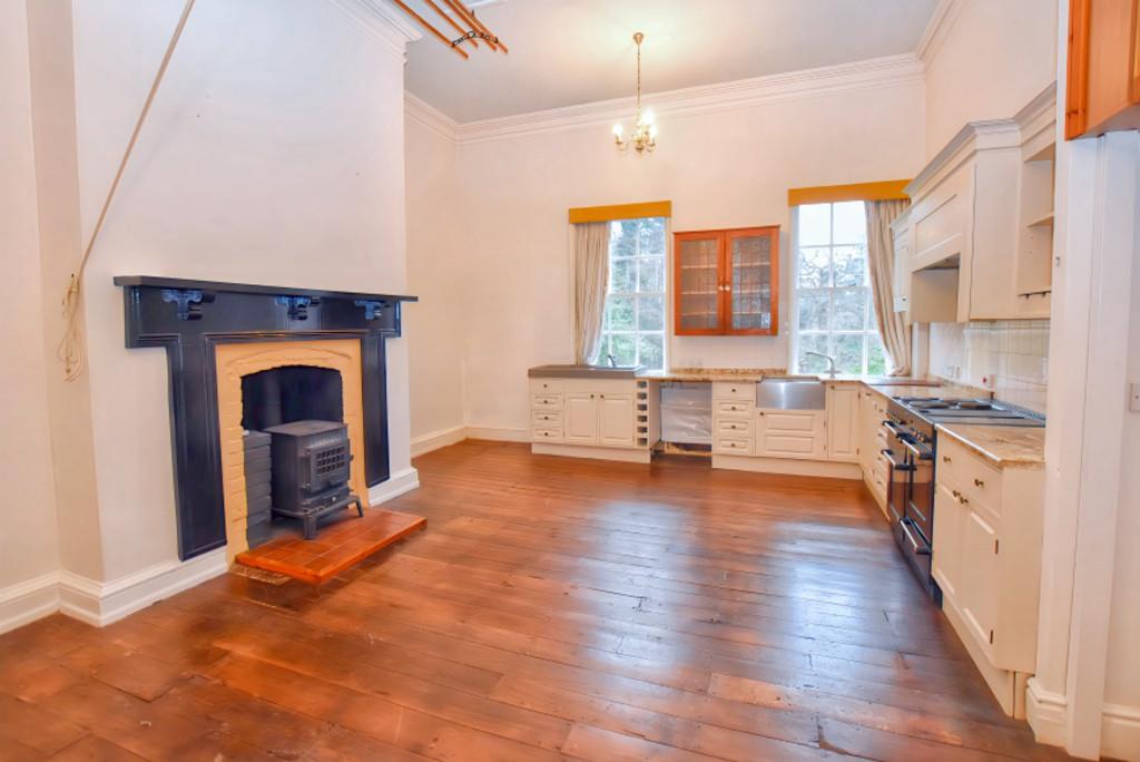 Kitchen 1