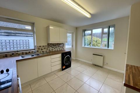 2 bedroom detached bungalow to rent, Greenacres, 127 Bretby Lane