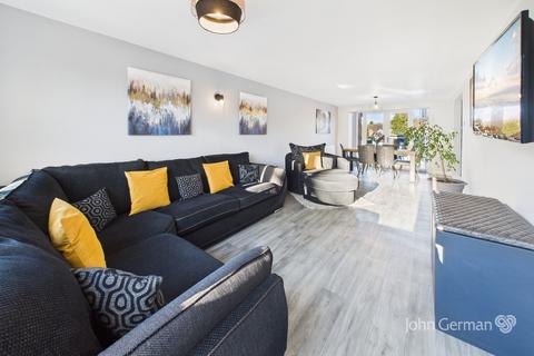 5 bedroom detached house for sale, The Green, Diseworth