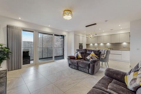 2 bedroom flat for sale, Training Place, Glasgow G13