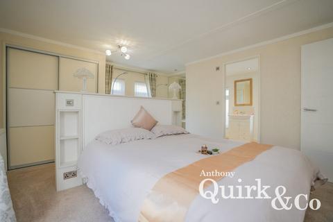 2 bedroom park home for sale, Waters Edge, Canvey Island, SS8