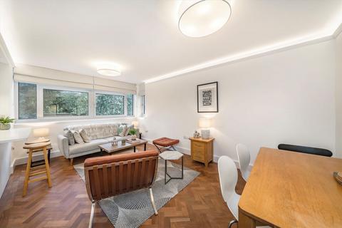 2 bedroom flat to rent, Cotman Close, London SW15