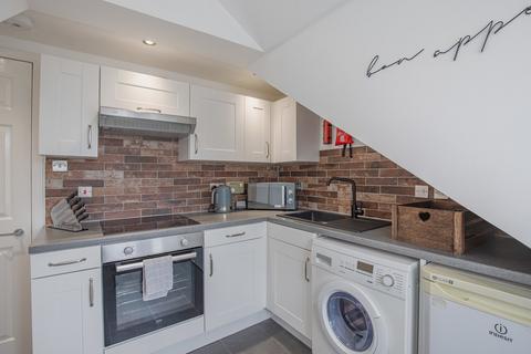 1 bedroom apartment to rent, Crown Street Flat J, Aberdeen