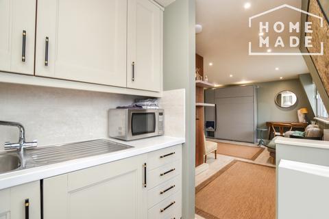 Studio to rent, Pinehurst Court, W11 2BJ