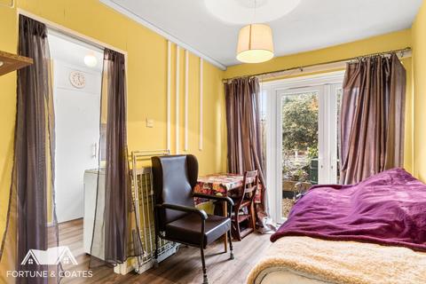 3 bedroom end of terrace house for sale, Radburn Close, Harlow