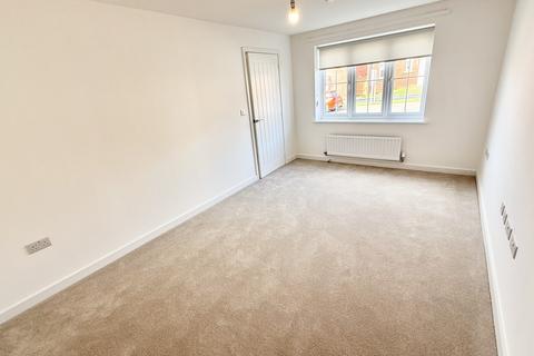 3 bedroom semi-detached house to rent, Thomas Blakemore Way, Priorslee