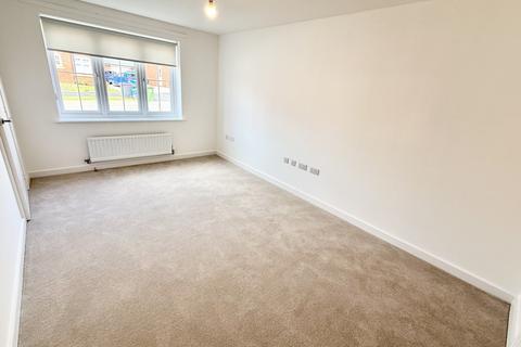 3 bedroom semi-detached house to rent, Thomas Blakemore Way, Priorslee