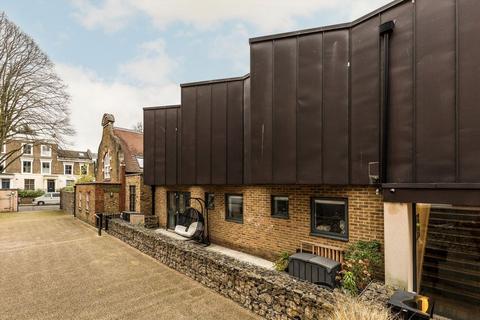 undefined, Morton Road, London N1