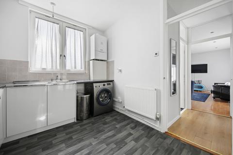 1 bedroom apartment for sale, Warwick Grove, Hackney E5