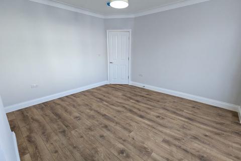 4 bedroom semi-detached house to rent, Ellesmere Road, Dollis Hill, London NW10