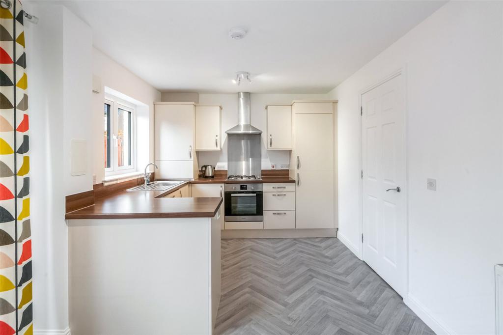 Kitchen/Dining