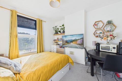 2 bedroom maisonette for sale, Gatton Road, Bristol BS2