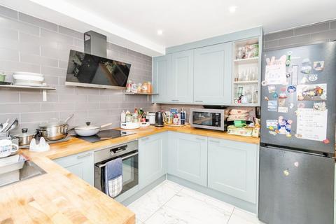 undefined, Grosvenor Mews