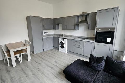 3 bedroom apartment to rent, Alma Road, Southampton