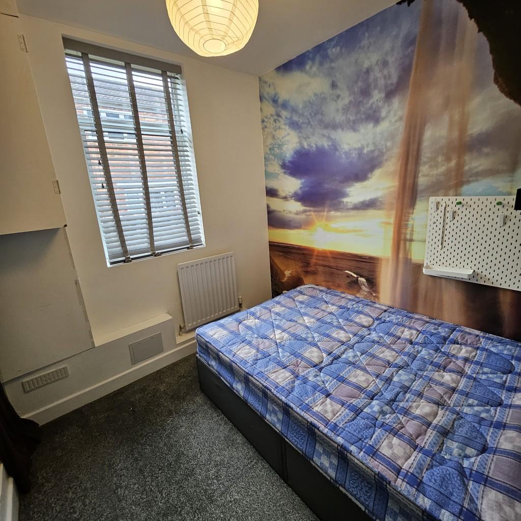 Rear room pic1