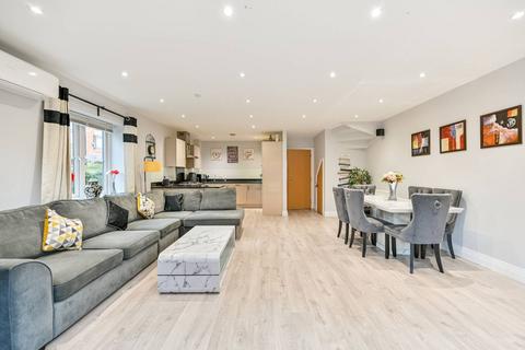 6 bedroom detached house for sale, Denton Way, Langley, Slough, SL3